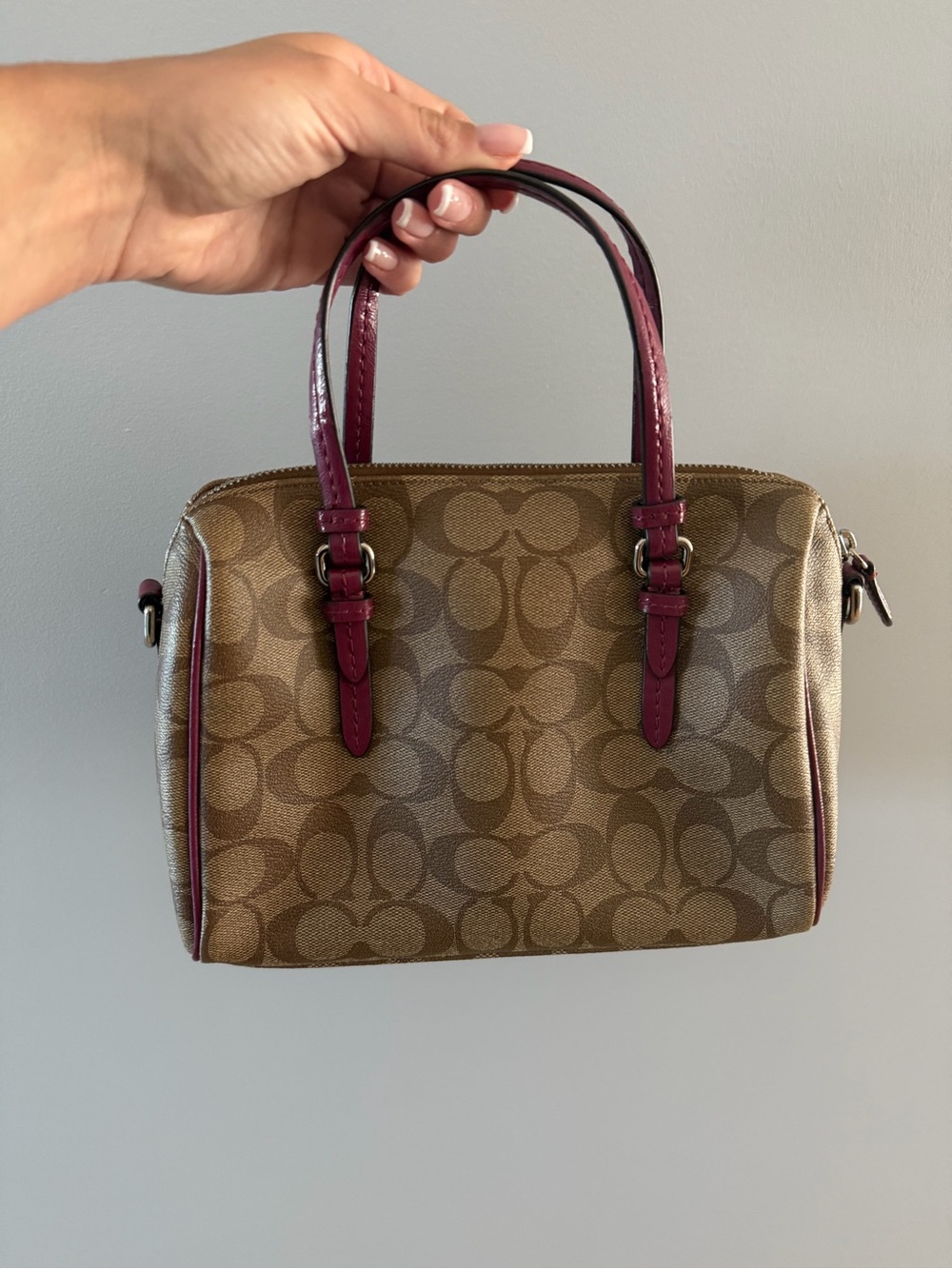 Authentic Coach Handbag - Picture 4 of 8